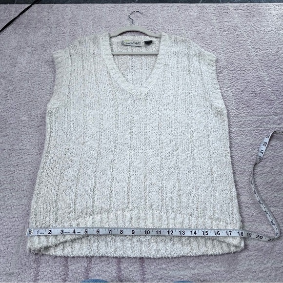 Vintage Diane Von Furstenberg Cream Loose Knit Sweater Vest Size Medium Preppy - Picture 6 of 12